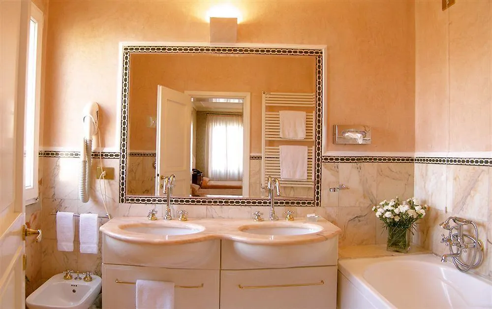 فيلا Ca' Del Borgo البندقية-ليدو 0*,